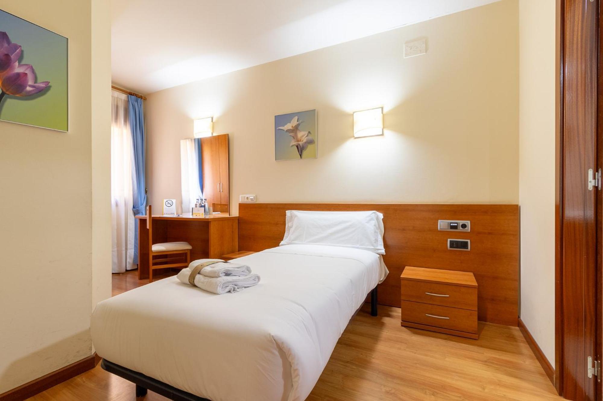 Insidehome Zaravencia Plaza Mayor トロ エクステリア 写真