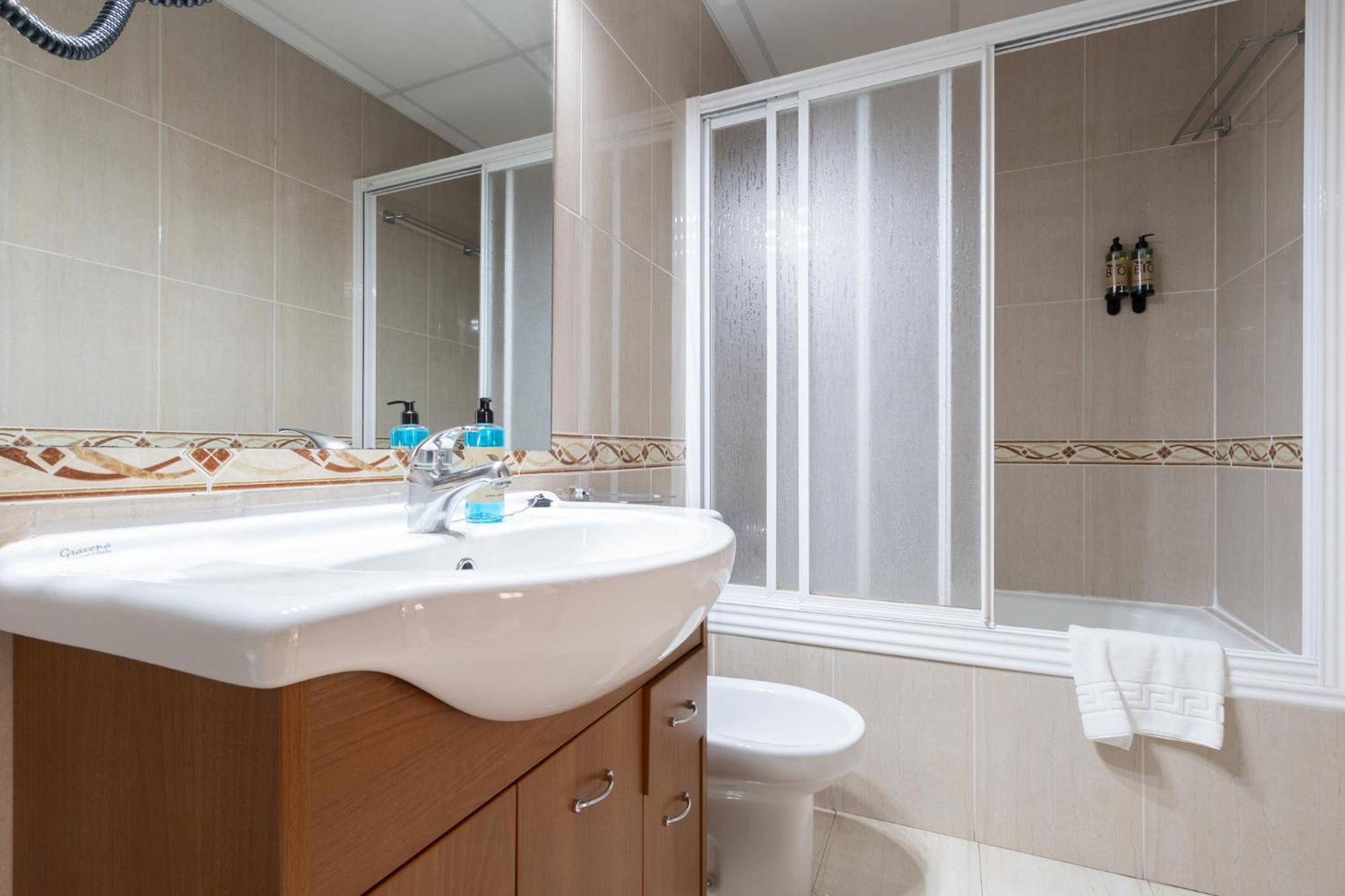 Insidehome Zaravencia Plaza Mayor トロ エクステリア 写真