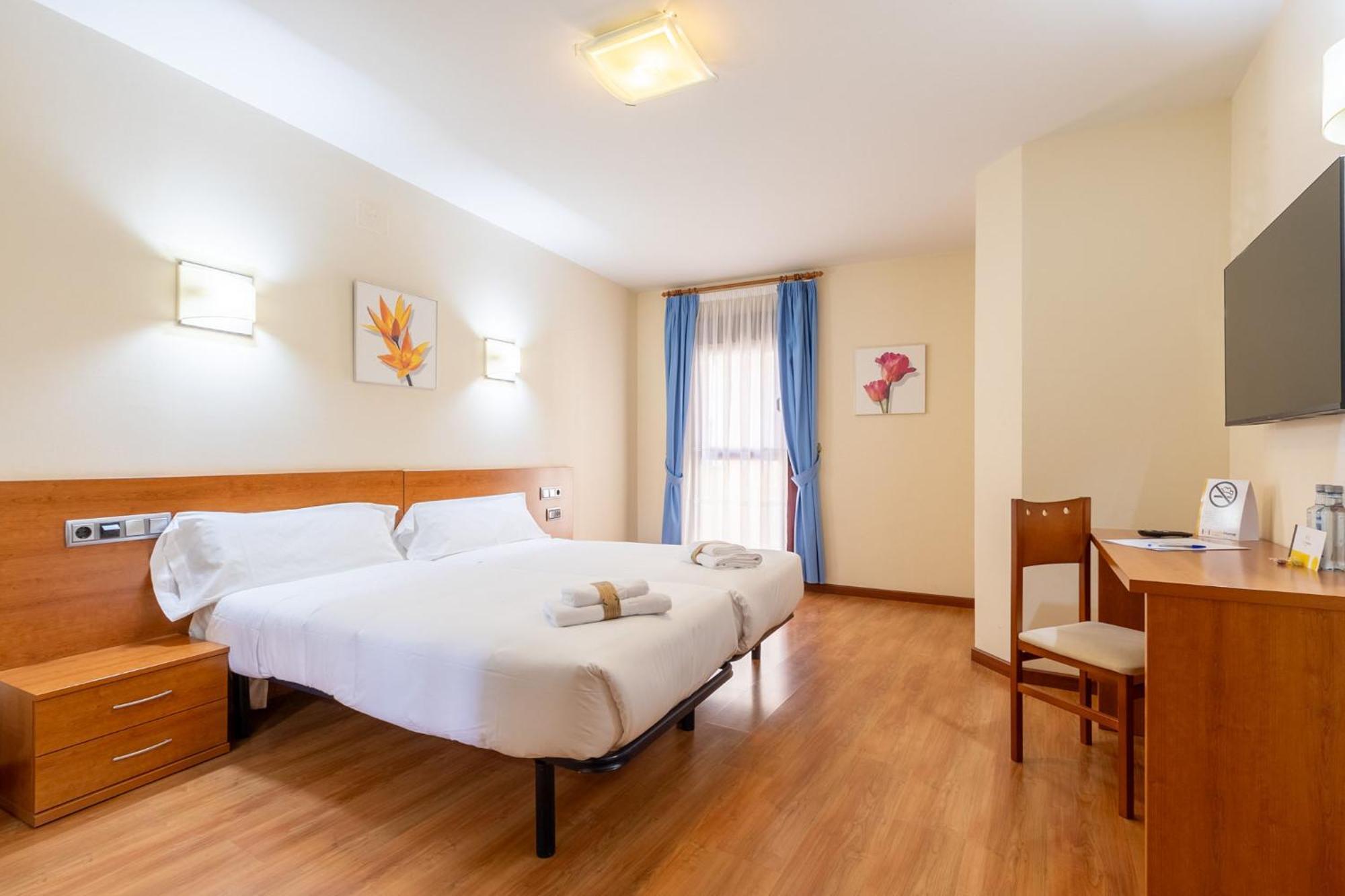 Insidehome Zaravencia Plaza Mayor トロ エクステリア 写真