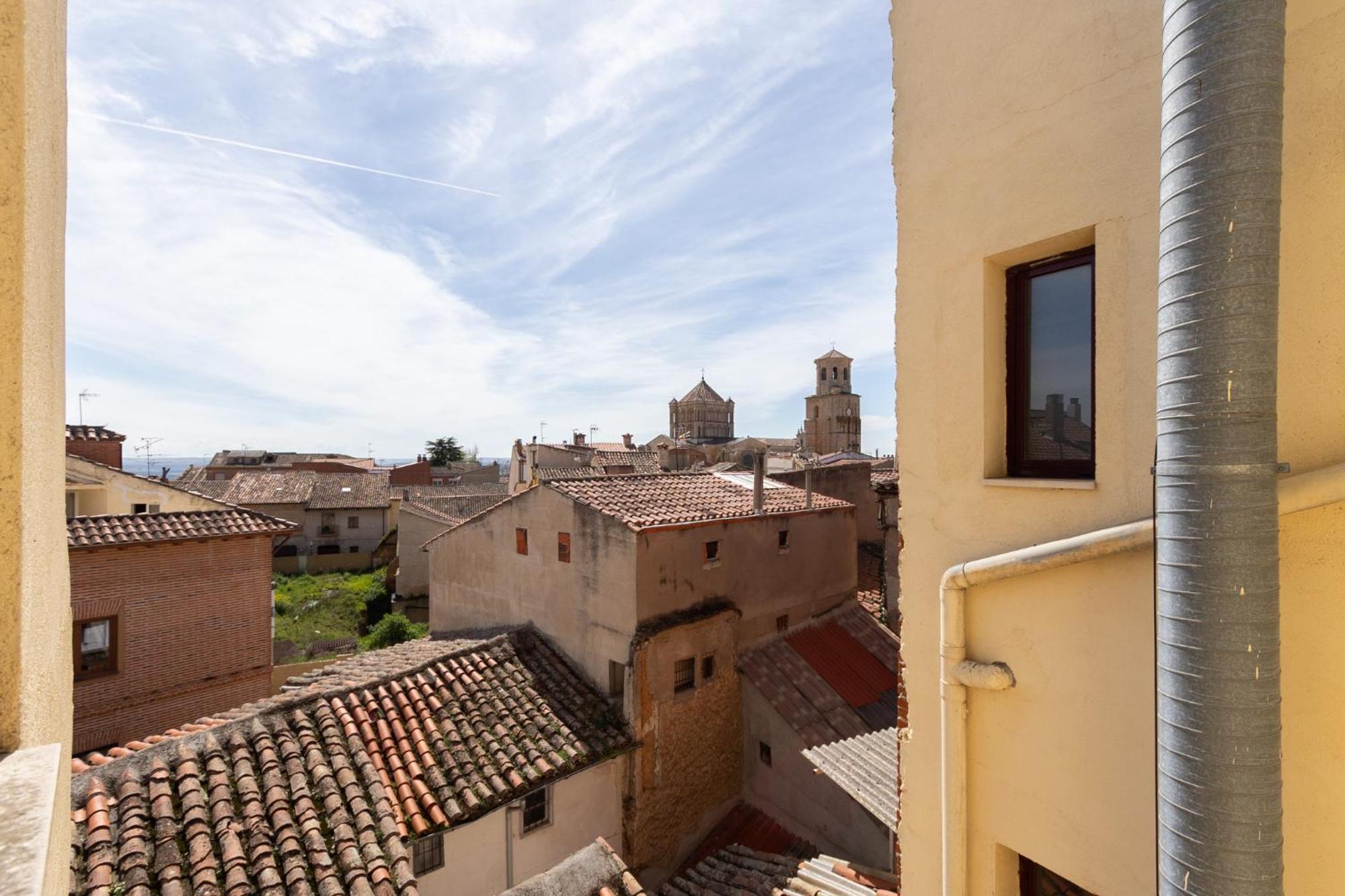 Insidehome Zaravencia Plaza Mayor トロ エクステリア 写真