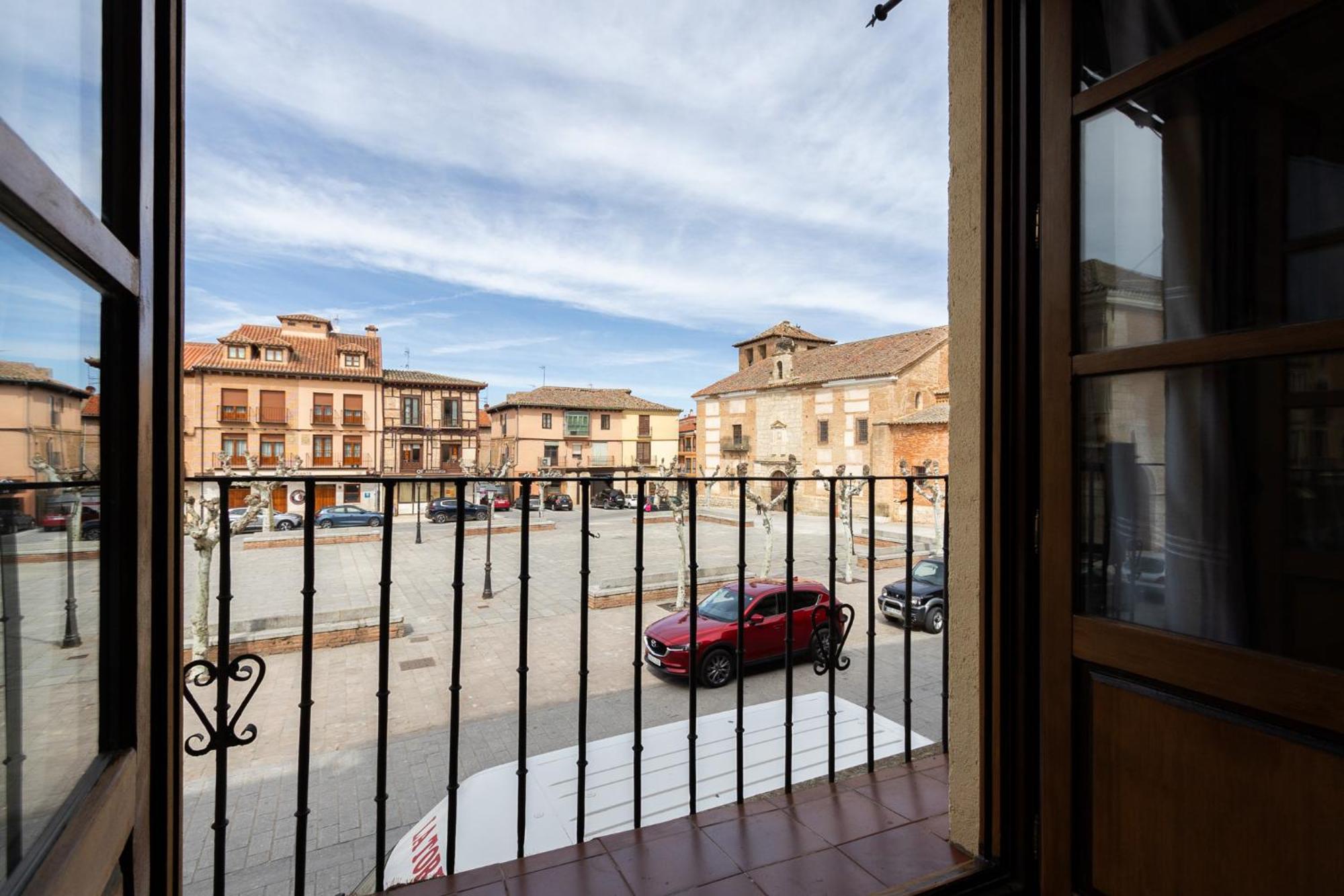Insidehome Zaravencia Plaza Mayor トロ エクステリア 写真